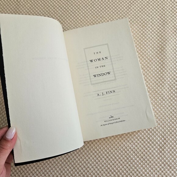 4/$40 The Woman in the Window: A‎ Novel by AJ Finn - Paperback - Picture 5 of 8